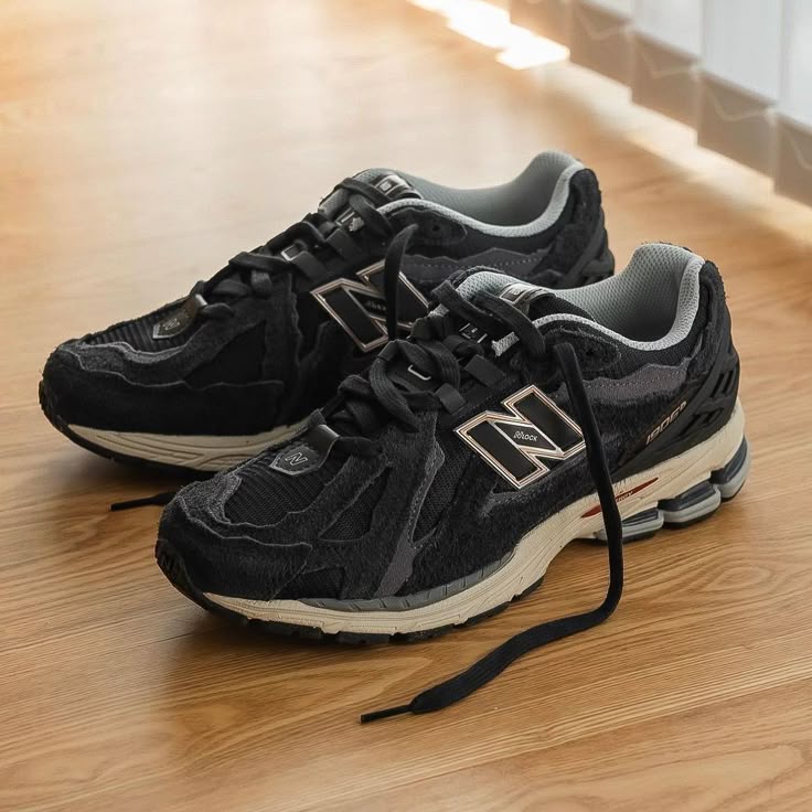 New Balance 1906D Protection Pack Schwarz