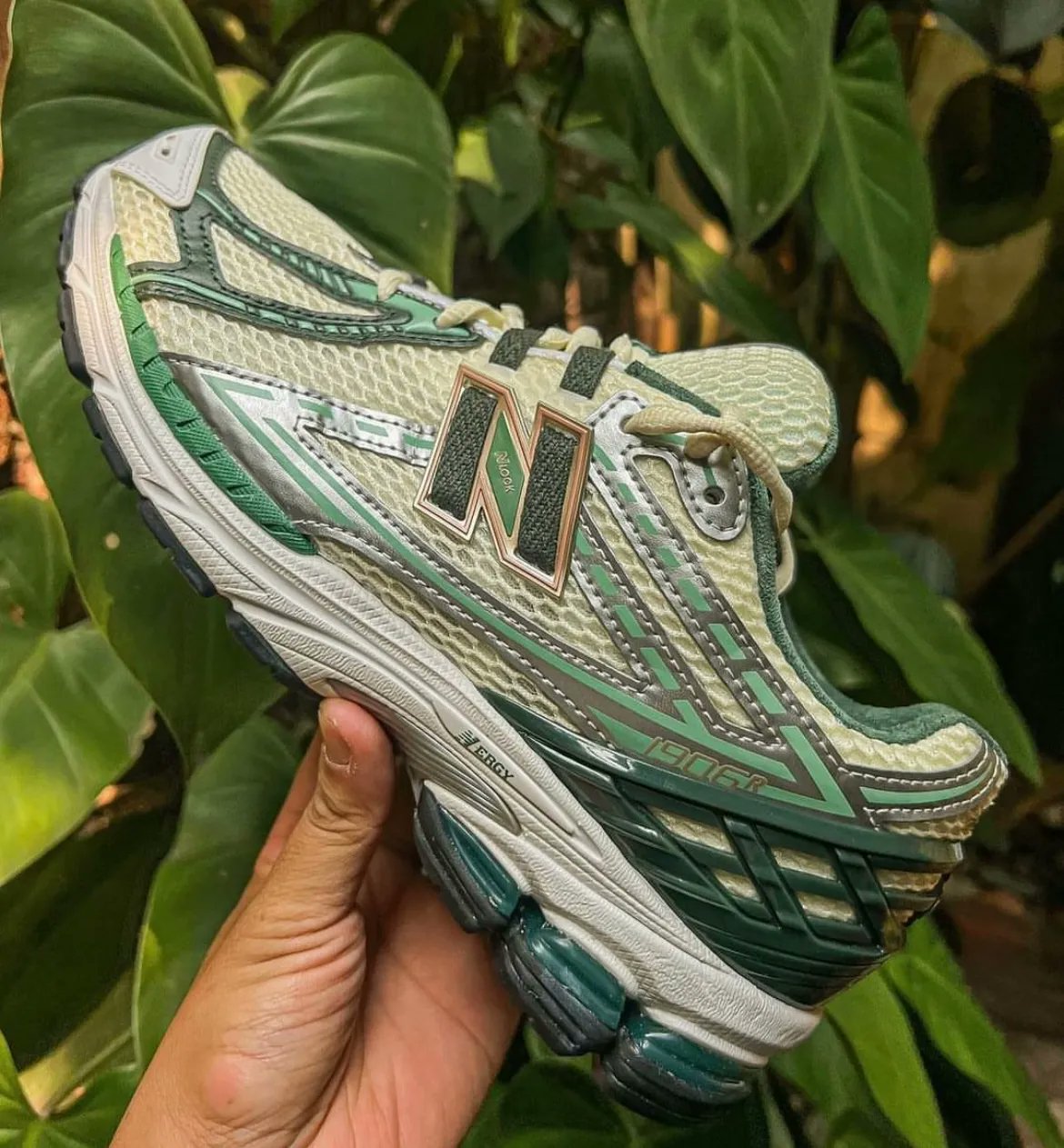 New Balance 1906R Aime Leon Dore Grün