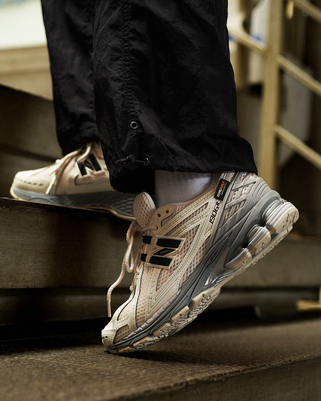 New Balance 1906R Cordura Hellbraun Schwarz