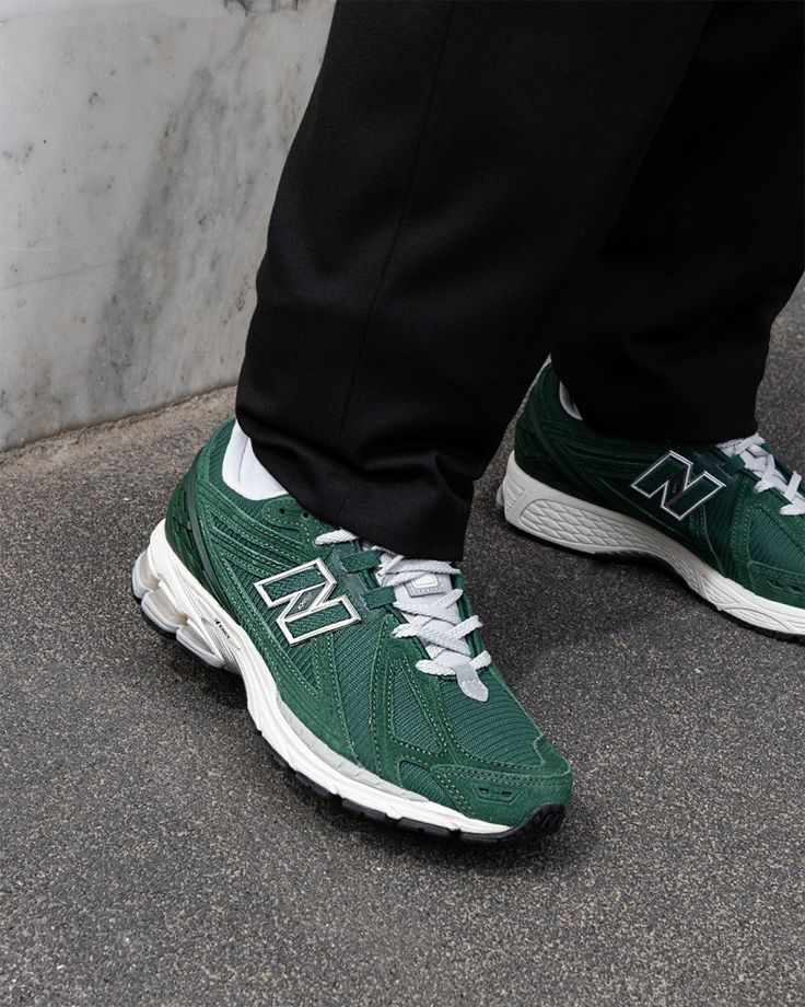 New Balance 1906R Grünes Wildleder Metallic Silber