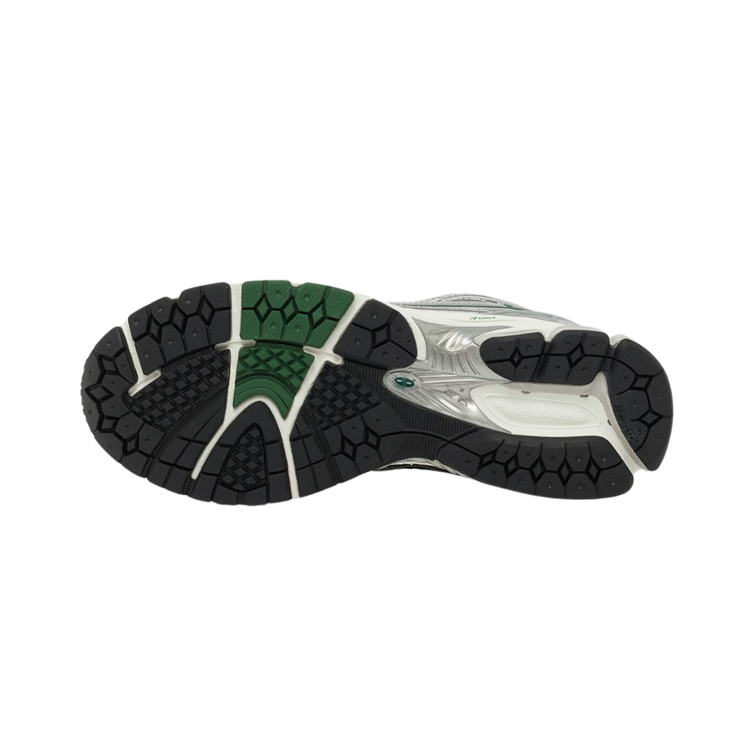 New Balance 1906R Silver Metallic Nightwatch Green