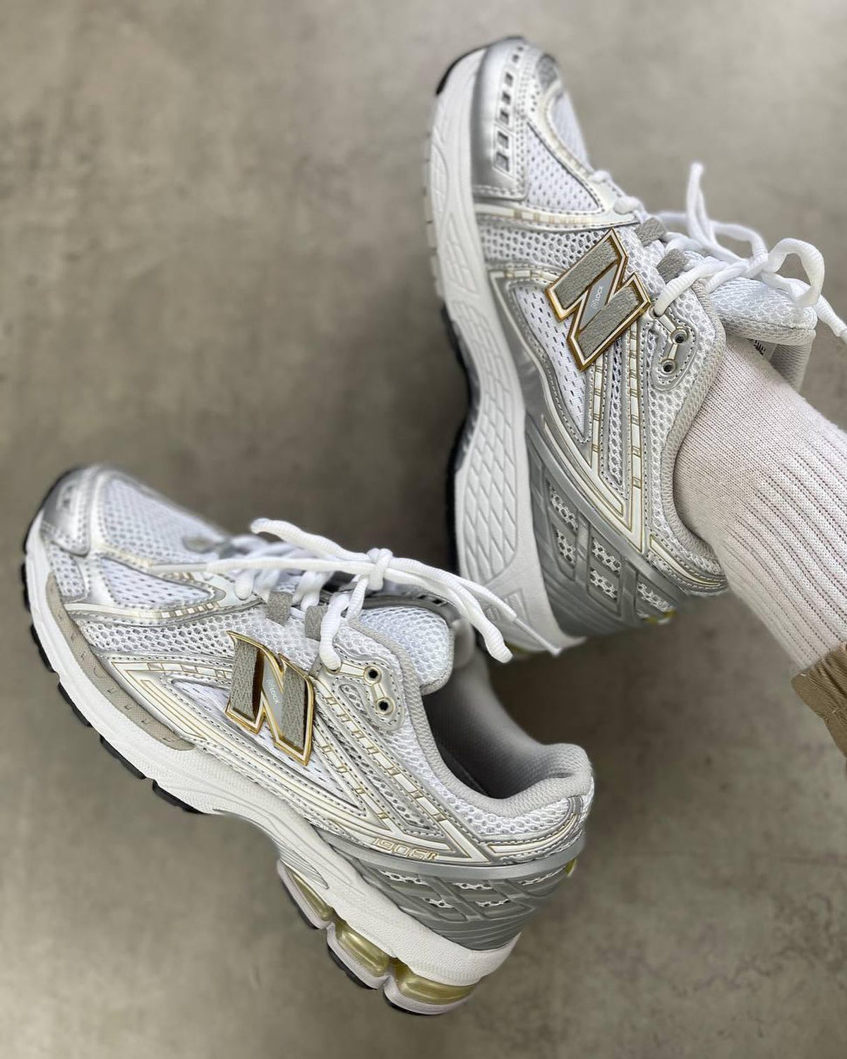 New Balance 1906R Weiß Regenwolke Silber Metallic