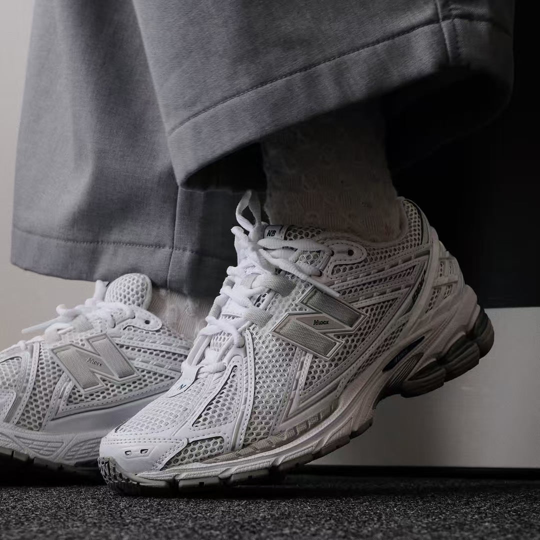 New Balance 1906R Weiß Team Royal