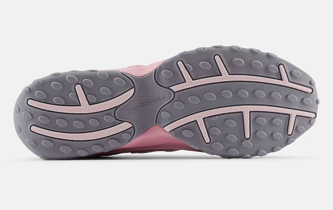 New Balance 204L Pastel Pink