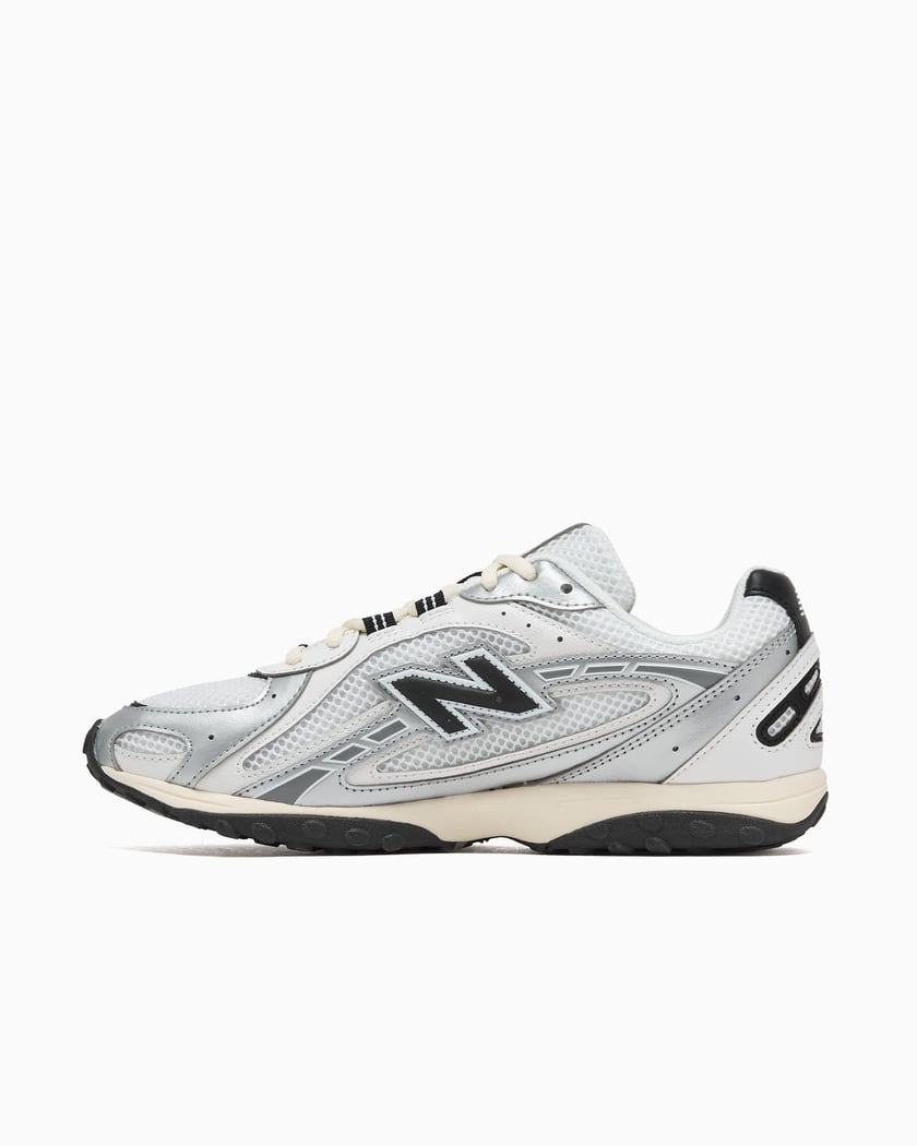 New Balance 204L Silver Metallic Black