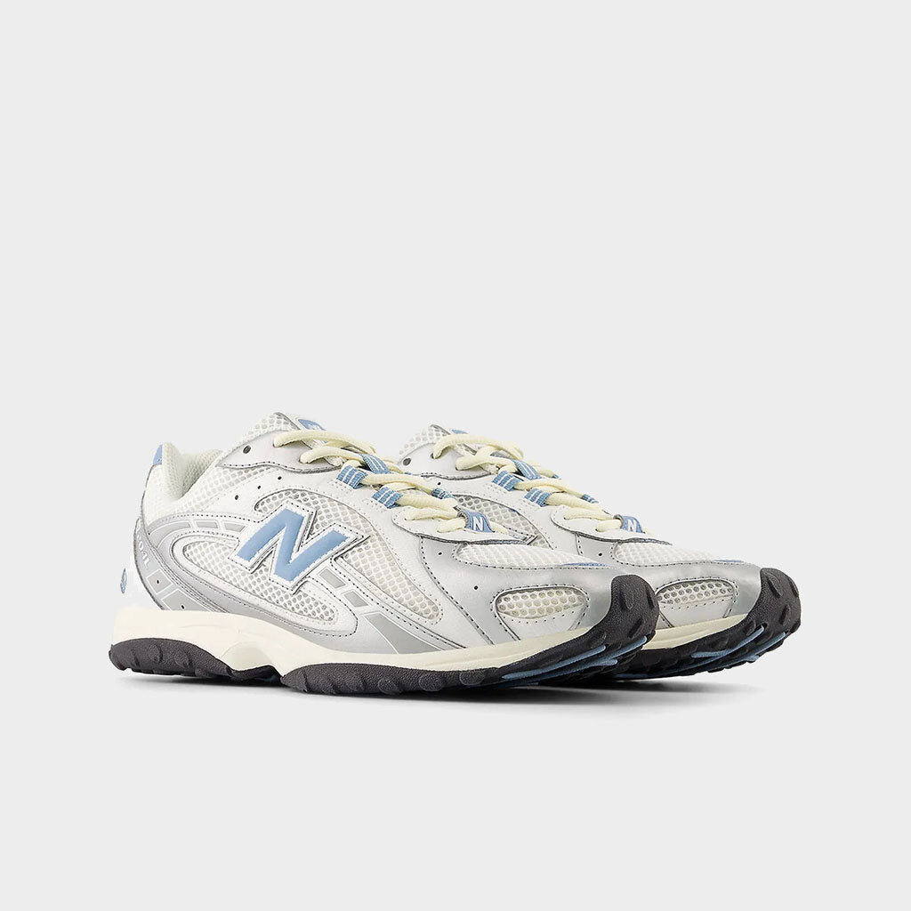 New Balance 204L Silber Metallic Sky