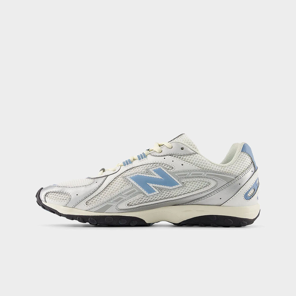 New Balance 204L Silber Metallic Sky