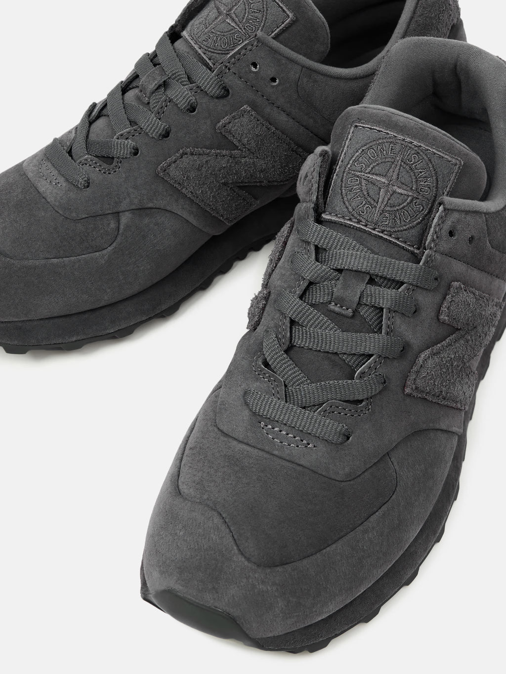 New Balance 574 Legacy Stone Island Ghost Dunkelgrau