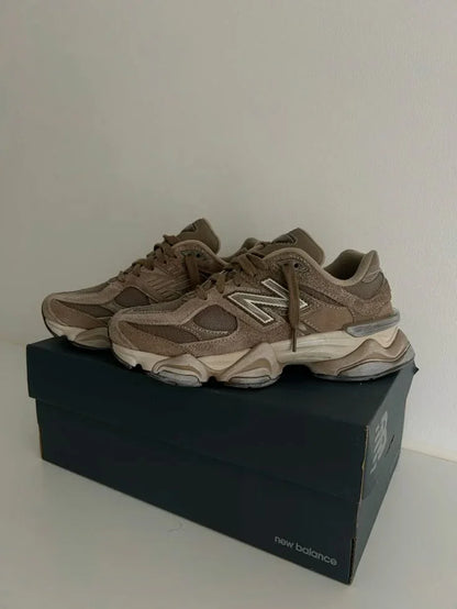 New Balance 9060 Mushroom