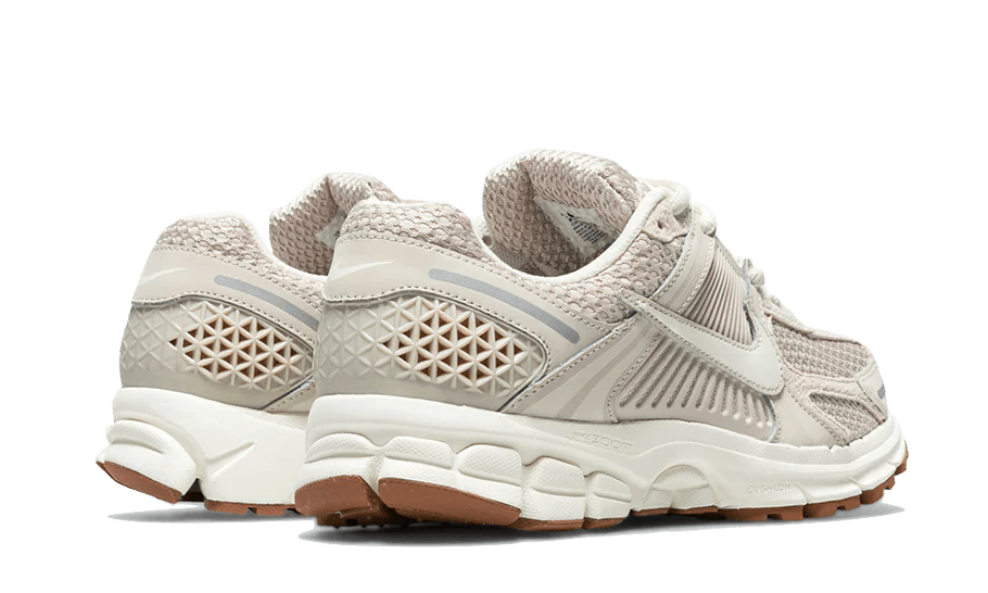 Nike Zoom Vomero 5 Helles Erzholzbraun