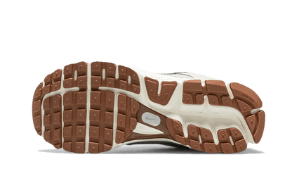 Nike Zoom Vomero 5 Light Orewood Brown