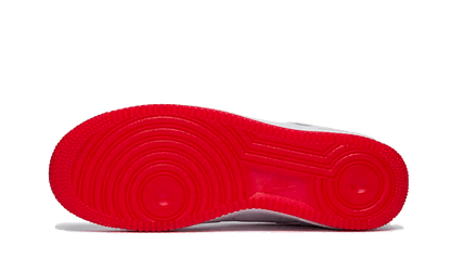 Nike Air Force 1 Low '07 Retro Farbe des Monats Jewel Swoosh University Red