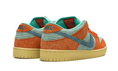 Nike SB Dunk Low Orange Emerald Rise