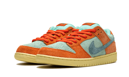 Nike SB Dunk Low Orange Emerald Rise