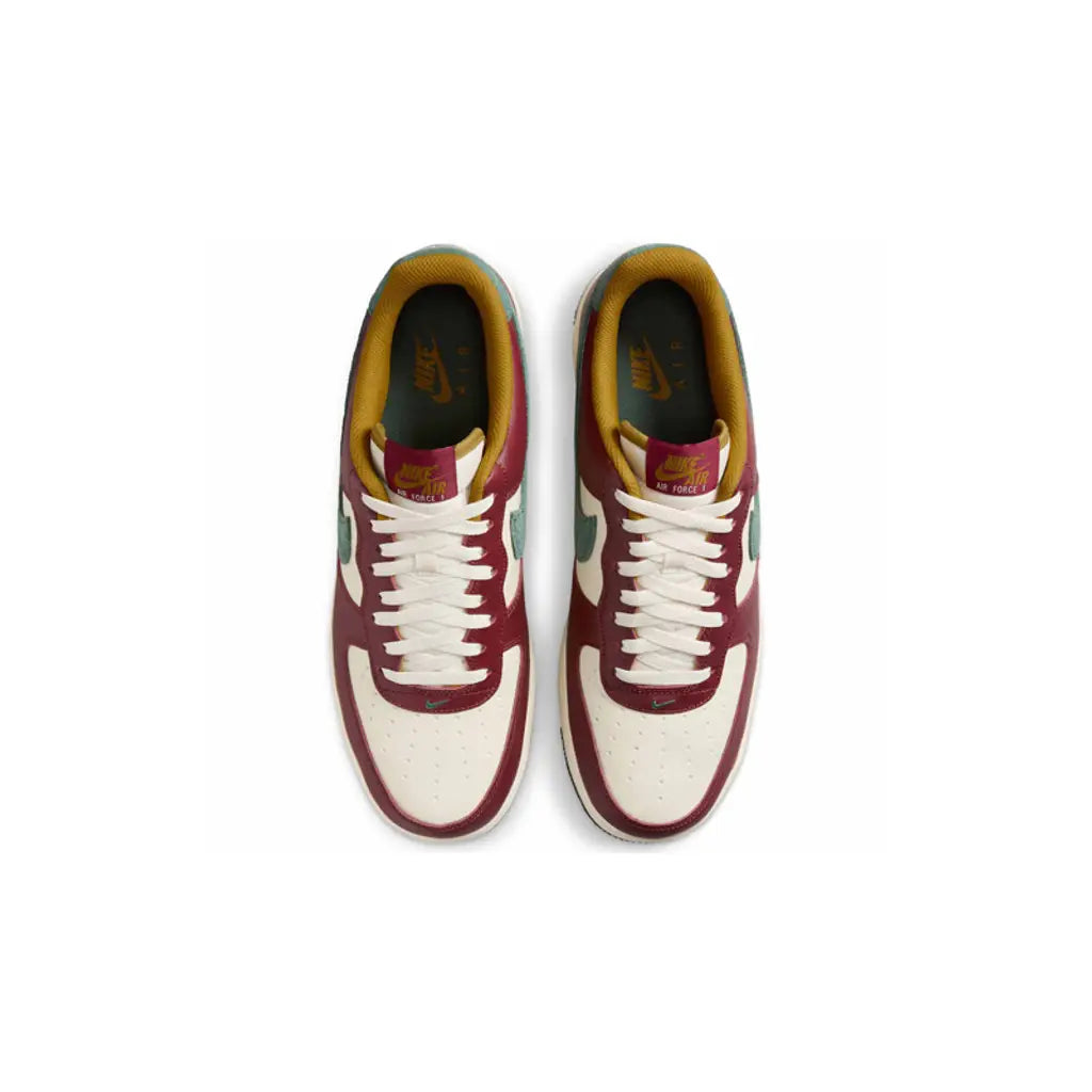 Nike Air Force 1 Low '07 LV8 Dunkel Team Rot Vintage Grün