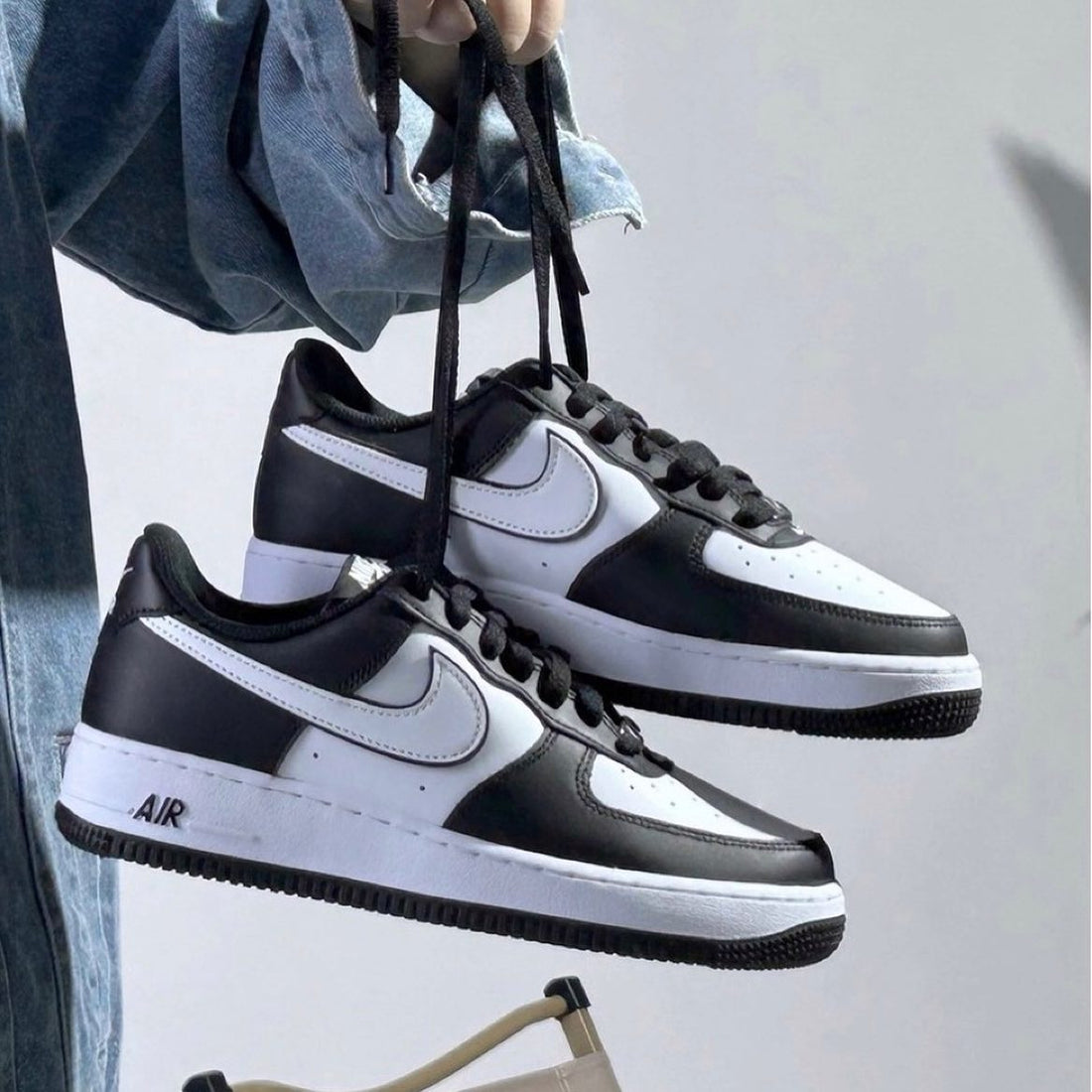 Nike Air Force 1 Low '07 White Swoosh Panda