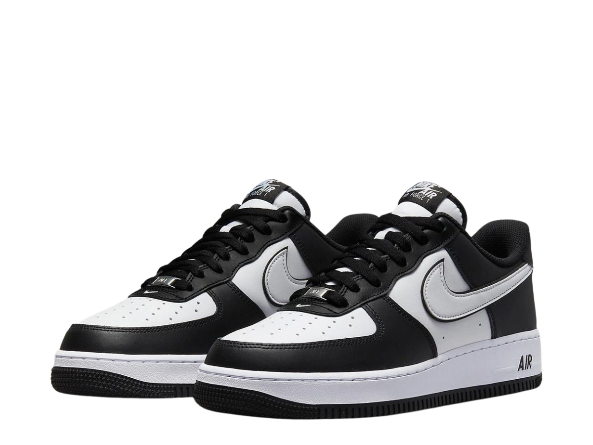 Nike Air Force 1 Low '07 Weißer Swoosh-Panda
