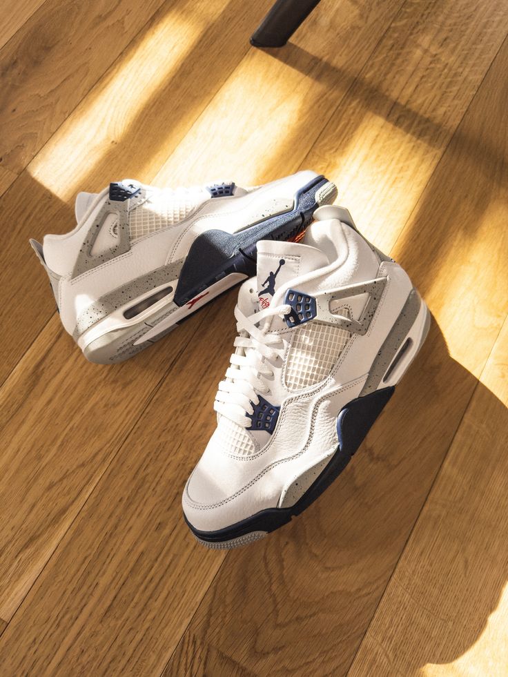 Nike Air Jordan 4 Retro Weiß Mitternachtsblau