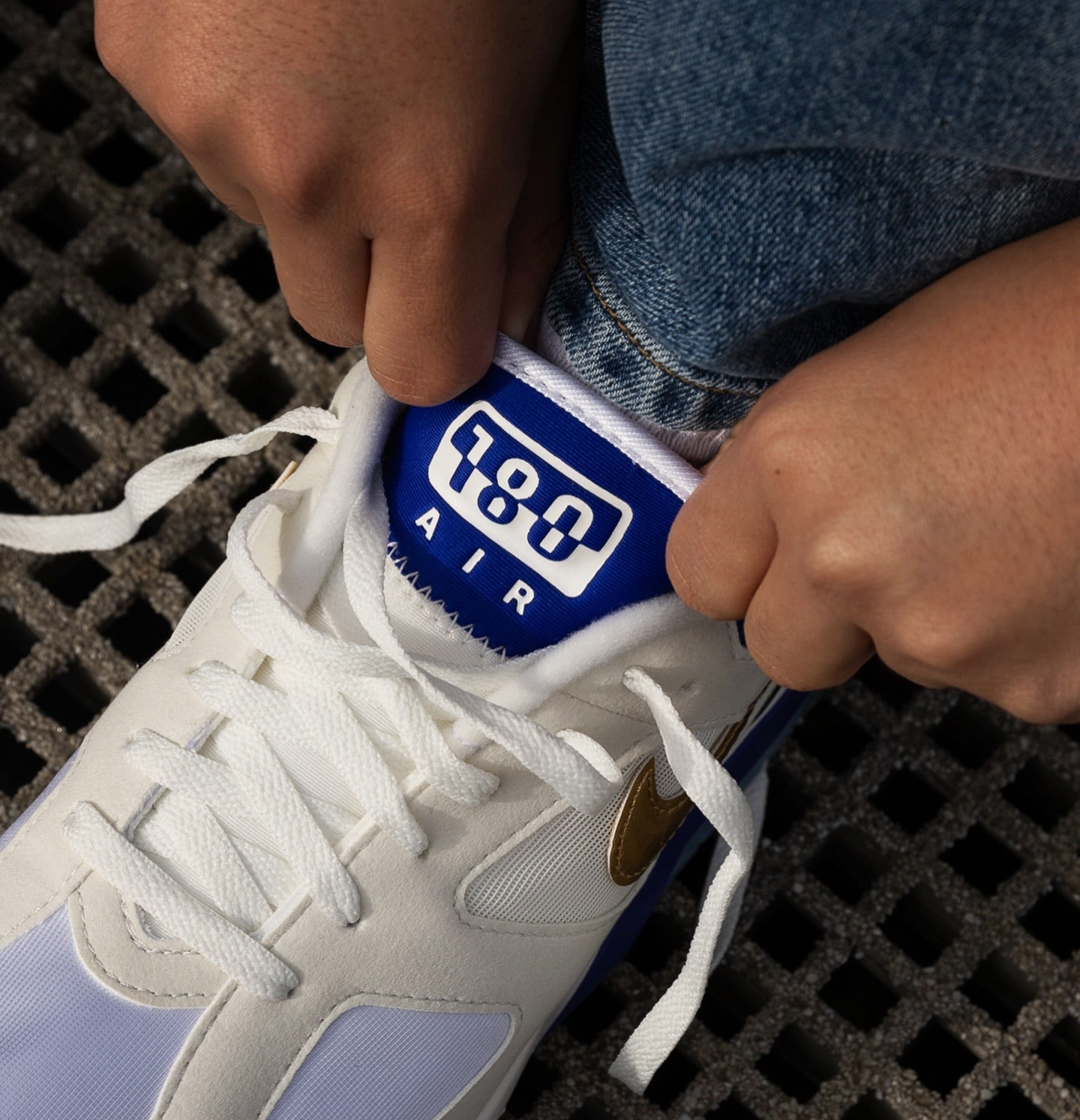 Nike Air Max 180 Summit White Concord