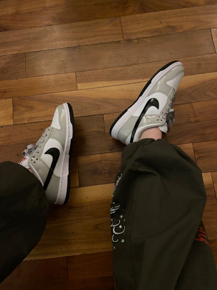 Nike Dunk Low Essential Light Iron Ore