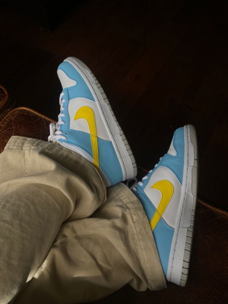 Nike Dunk Low Next Nature Homer Simpson