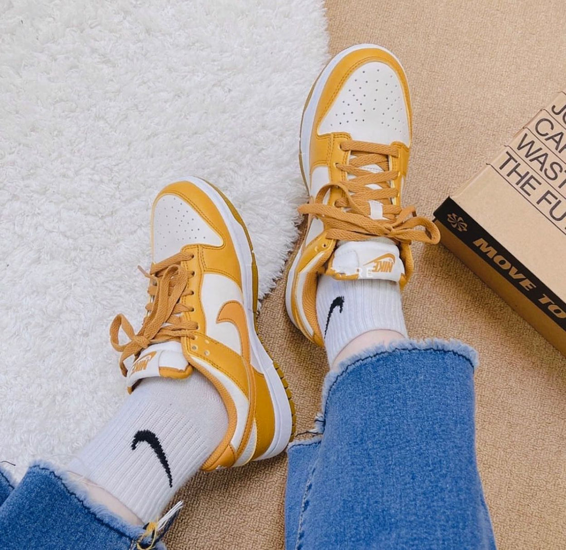 Nike Dunk Low Next Nature Helles Curry