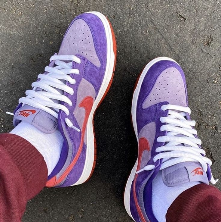Nike Dunk Low Pflaume