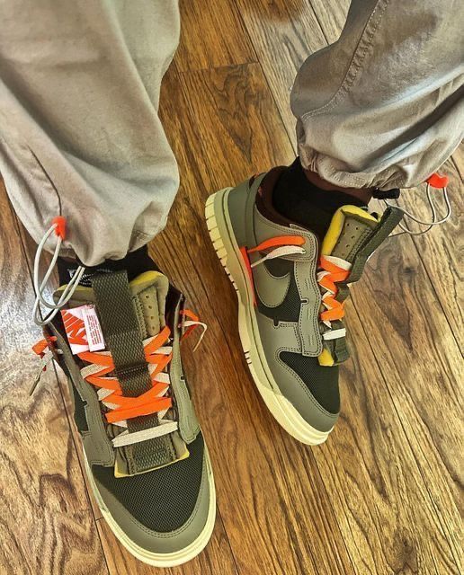 Nike Dunk Low Remastered Mitteloliv