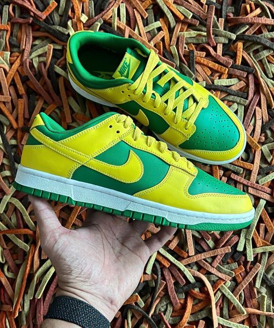 Nike Dunk Low Reverse Brasilien