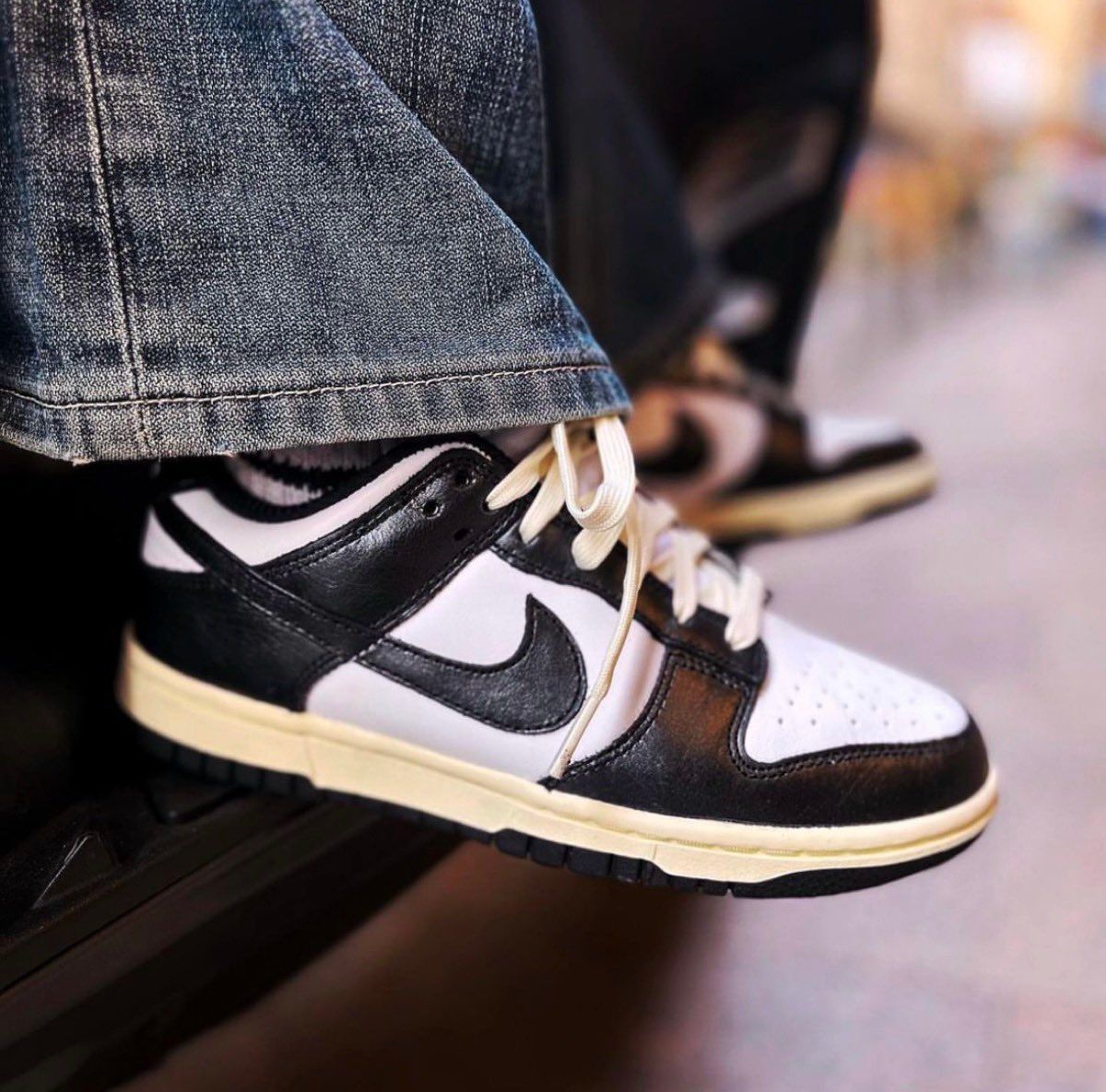 Nike Dunk Low Vintage Panda