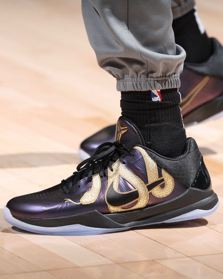 Nike Kobe 5 Protro Jahr der Mamba Aubergine