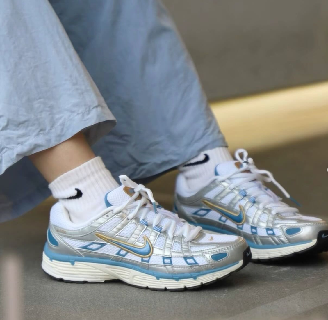 Nike P-6000 Metallic Silber Aegean Storm