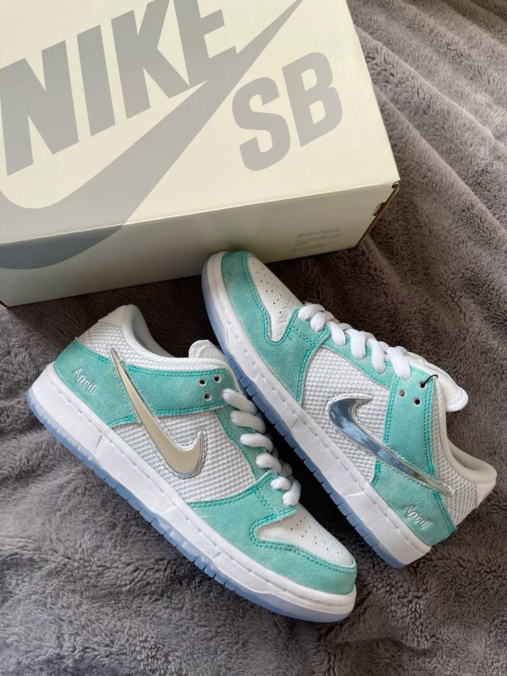 Nike SB Dunk Low April Skateboards