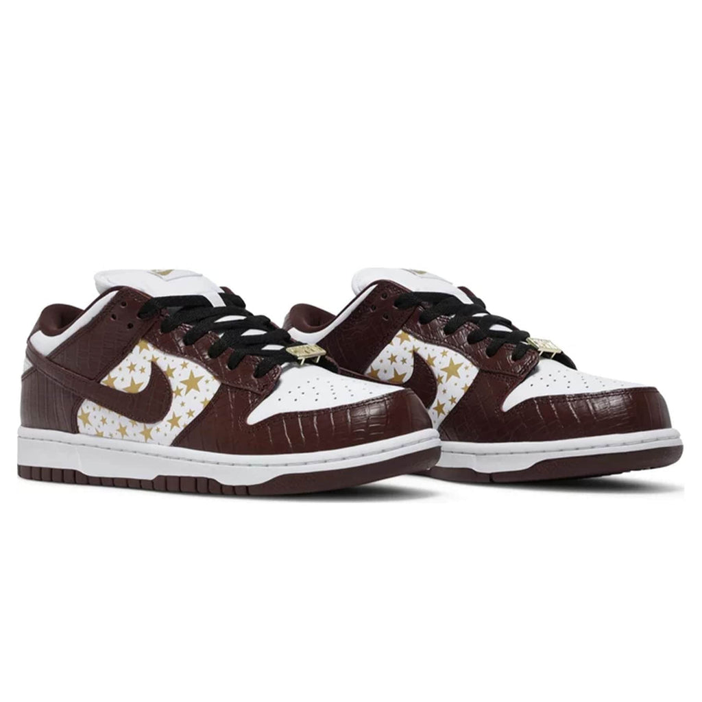Nike SB Dunk Low Supreme Stars Barkroot Braun