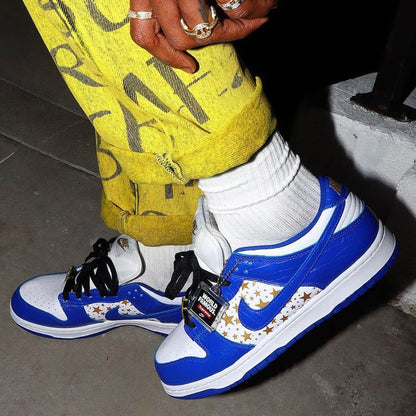Nike SB Dunk Low Supreme Stars Hyper Royal