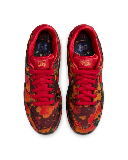 Nike SB Dunk Low Der Zauberer von Oz Mohnfeld