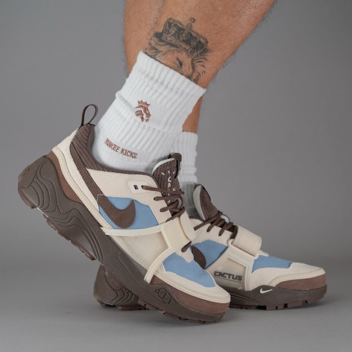 Nike Zoom Field Jaxx Travis Scott Leche Blau