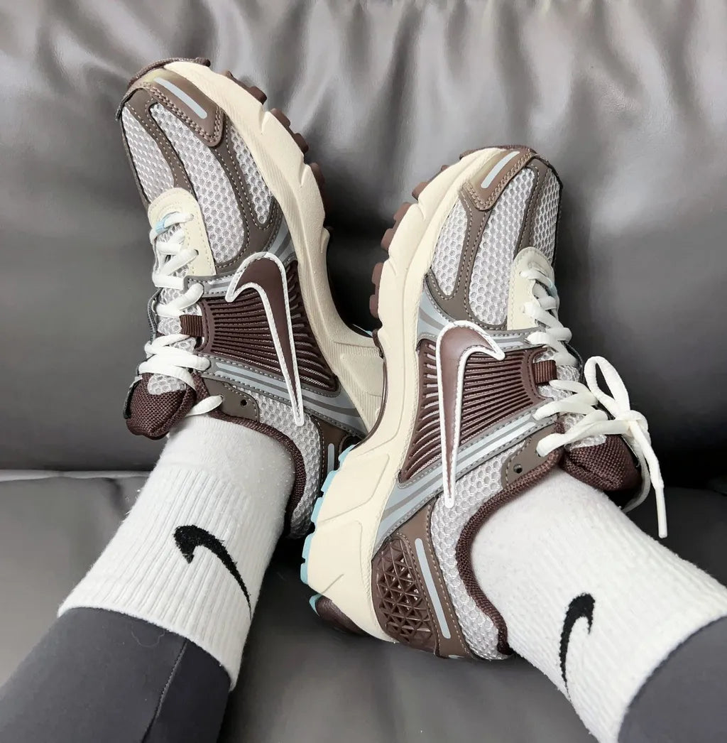 Nike Zoom Vomero 5 Earth Fossil