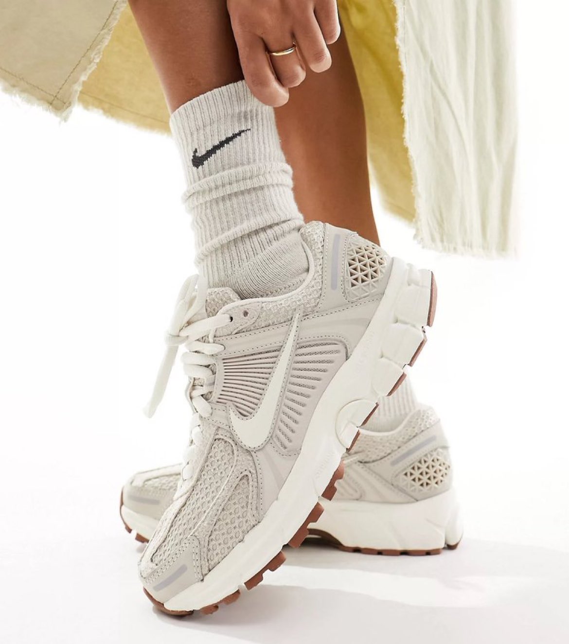 Nike Zoom Vomero 5 Helles Erzholzbraun