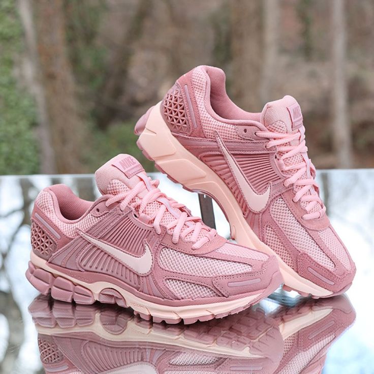 Nike Zoom Vomero 5 Roter Sternenstaub