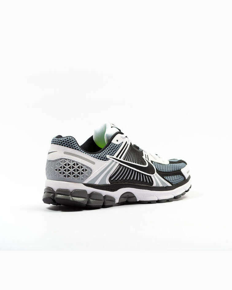 Nike Zoom Vomero 5 SE SP Dunkelgrau Schwarz Weiß