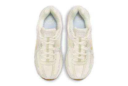 Nike Zoom Vomero 5 Sail Buff Gold