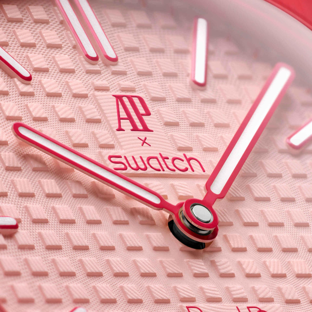 Swatch x Audemars Piguet Bioceramic Royal Pop Otto Rosso detail 6