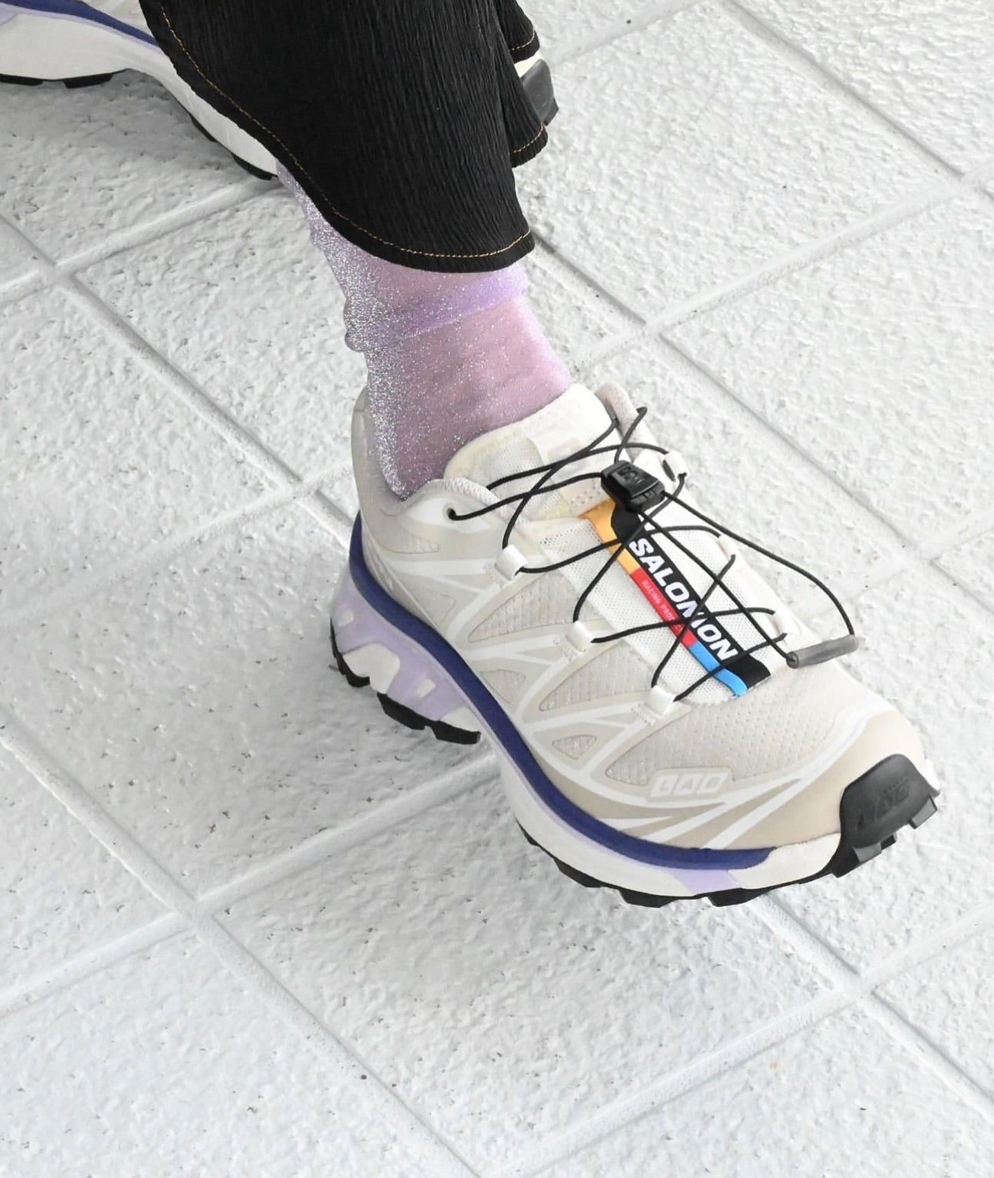 Salomon XT-6 Milk Silver Cloud detail 2