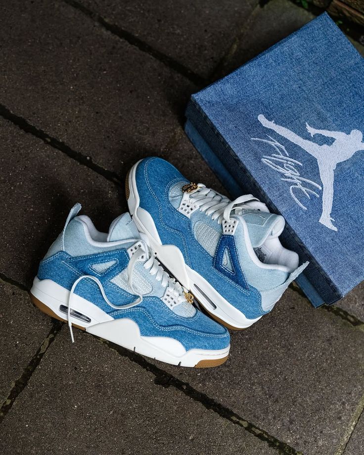 Jordan 4 Retro TEX Denim Worn Blue