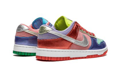Nike Dunk Low Sunset Pulse