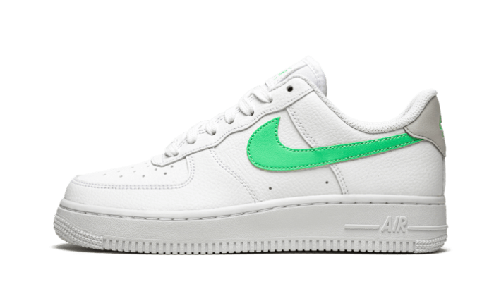 Nike Air Force 1 Low '07 Grün Glühen