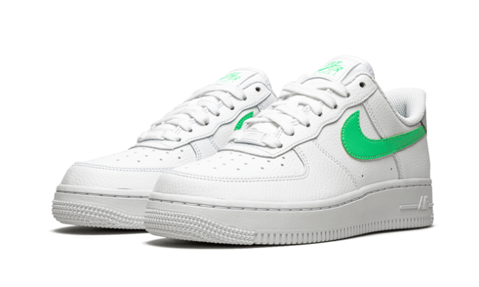 Nike Air Force 1 Low '07 Grün Glühen