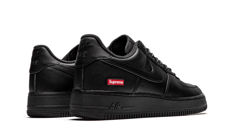 Nike Air Force 1 Low Schwarz Supreme