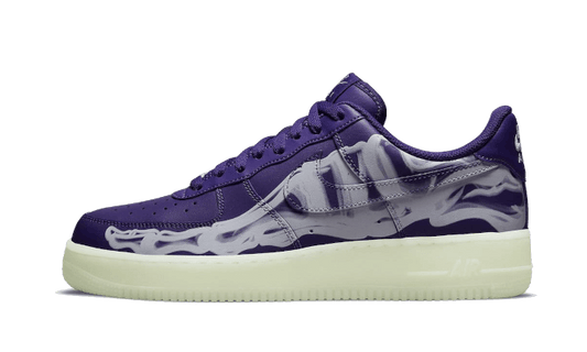 Nike Air Force 1 Low Lila Skelett Halloween (2021)